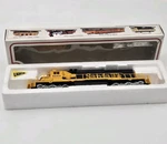 Bachmann Ho Scale Santa Fe SD40-2 Diesel #5043 W/ Blinking Light Locomotive. Fixed Price $35.00.