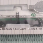 Bachmann Ho Quaker State Tank Car 17837 40" White/green Plastic Analog. Fixed Price $10.69.