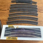 Bachmann Ho Scale #44-2779 Track Set 12 Curved Straight Re-rail Power. Fixed Price $17.00.