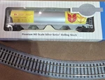 Bachmann Ho Freight Car Government Canada Cnwx 100668 Silver Yellow. Fixed Price $18.99.