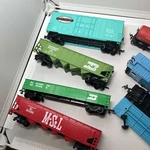 Lot Of Bachman Ho Trains Locomotives Great Northern, Mobilgas And Parts. Fixed Price $55.00.