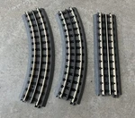 Scale Mth Realtrax Lot (3) Curved 45-1002 Strait 40-1001. Fixed Price $9.99.